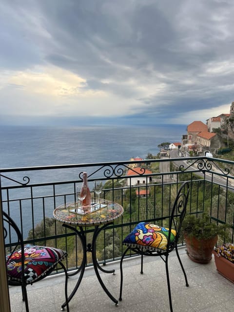 Ambra Holiday House Apartment in Furore