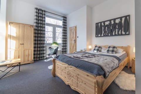 Bed, Photo of the whole room
