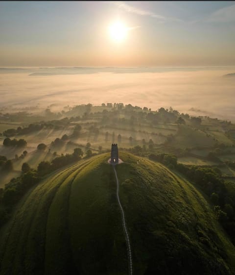 Glastonbury Hideaway Bed and Breakfast in Glastonbury