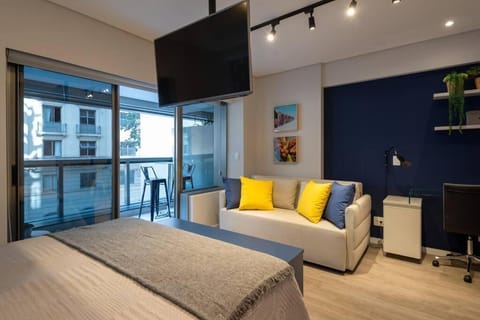Living room, Photo of the whole room