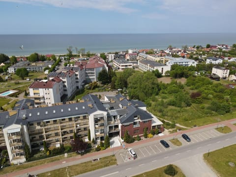 Property building, Neighbourhood, Bird's eye view, City view, Sea view, Street view, Location