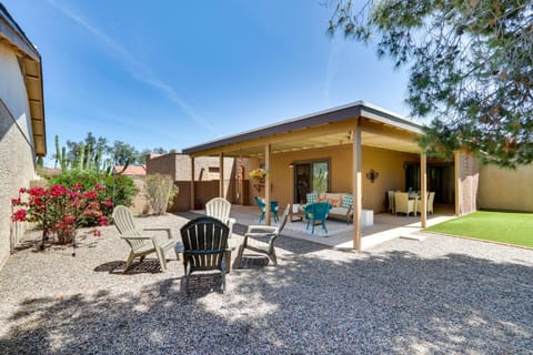 5 Mi to Golf! Snowbird Retreat in Sun Lakes House in Sun Lakes