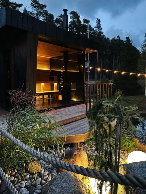 Garden, Sauna