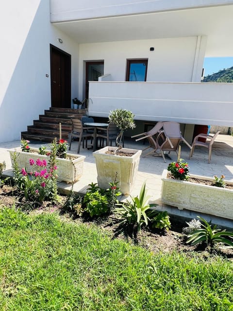 Villa Rreze Dielli Bed and Breakfast in Vlorë