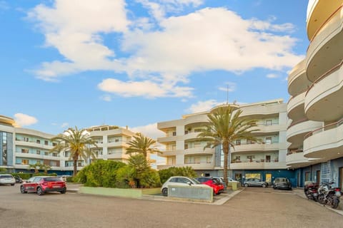 Property building, Street view, Parking