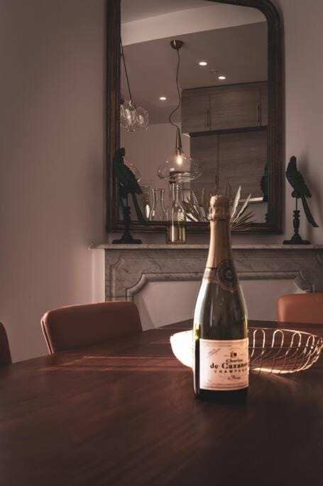 Luxury 3 Bd Aptment with Sea view Apartment in Cannes