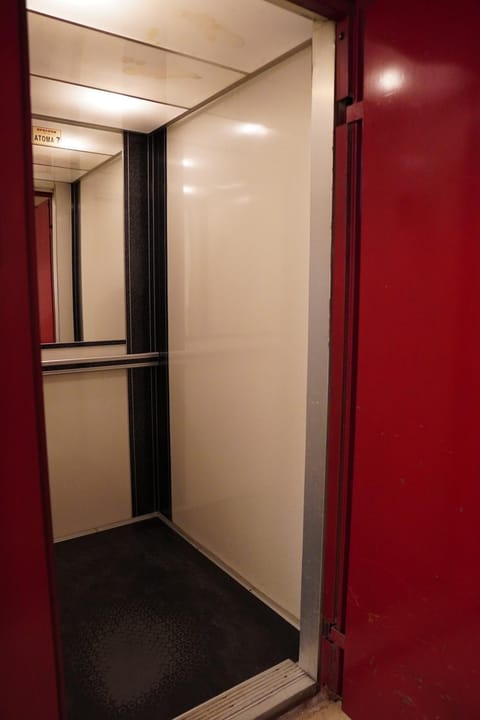 elevator