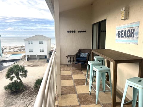 Sugar Beach 321 by ALBVR - Beautiful condo at the beach from ALBVR! House in Orange Beach