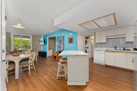 Spacious Condo Across the Street from Maui's Best Beaches MBG304 House in Wailea