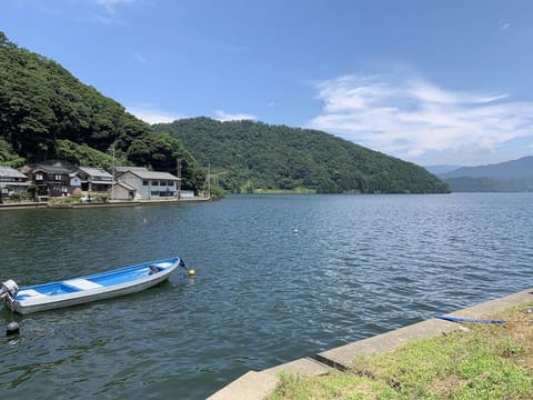 Nearby landmark, Day, Natural landscape