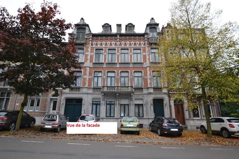 Property building, Parking