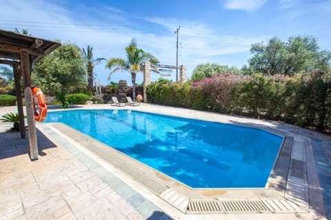 Garden, Garden view, Pool view, Swimming pool, sunbed