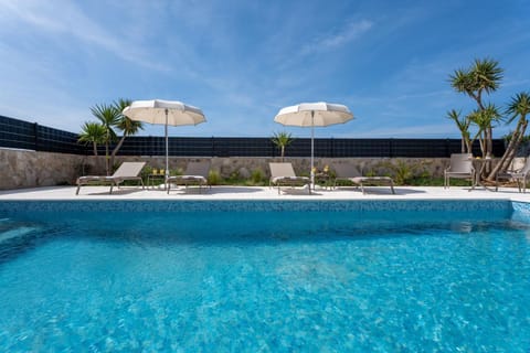 City view, Swimming pool