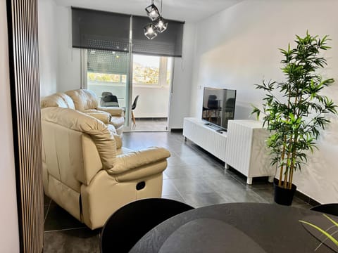 TV and multimedia, Dining area, air conditioner