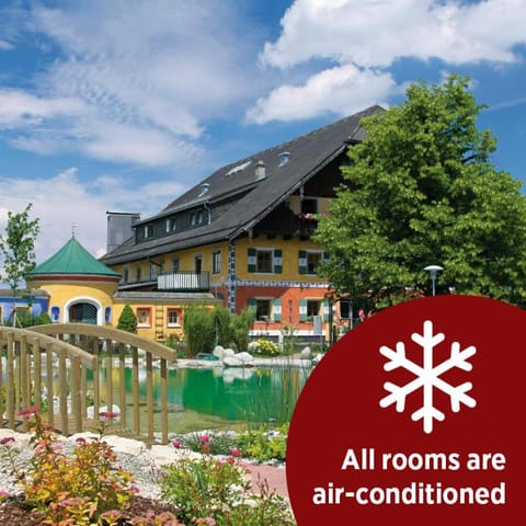 Property building, Restaurant/places to eat, Swimming pool, Breakfast