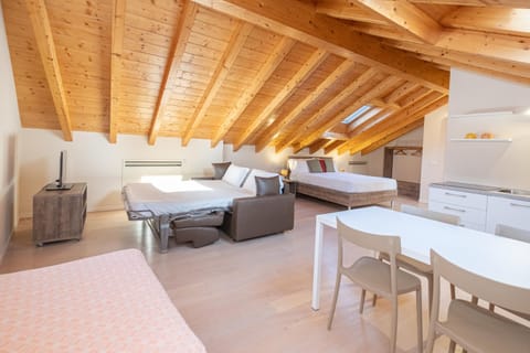 Bed, Living room, Photo of the whole room