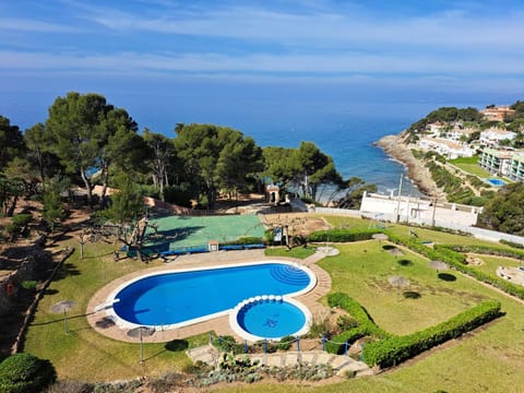Natural landscape, Garden, Pool view, Sea view, Swimming pool