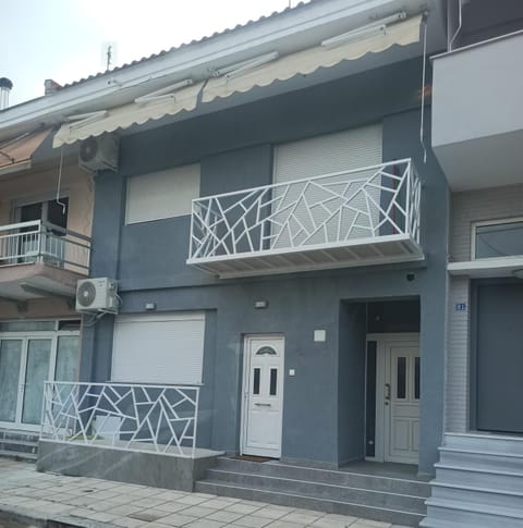 Property building, Balcony/Terrace