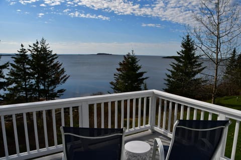 View (from property/room), Balcony/Terrace, Sea view