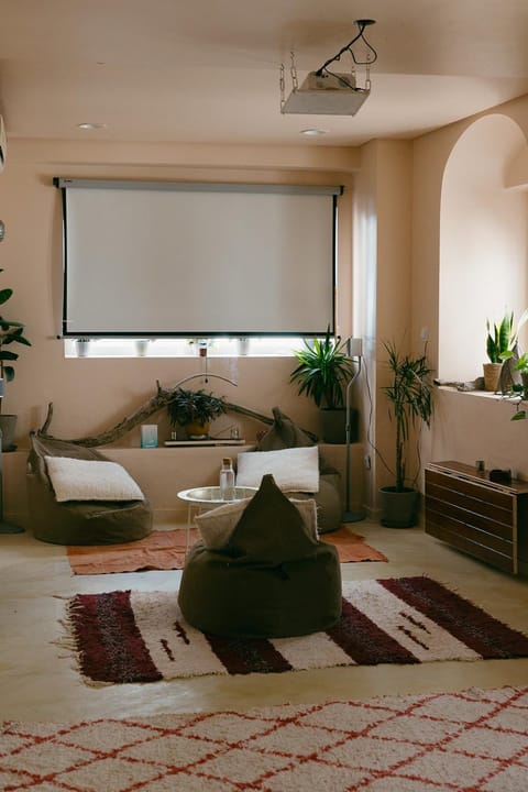 Communal lounge/ TV room, Living room