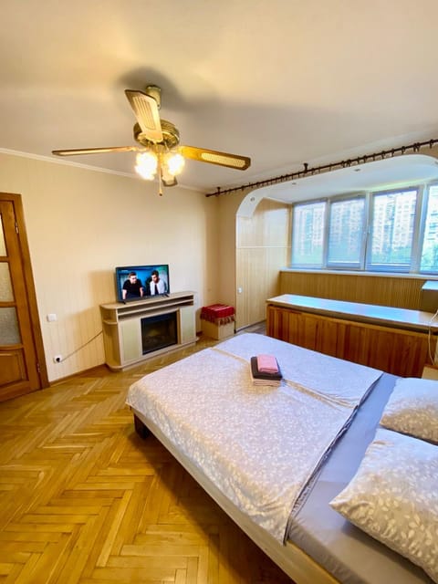 Bed, TV and multimedia
