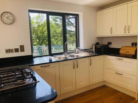 Sea Cliff View Designer Home House in Lyme Regis