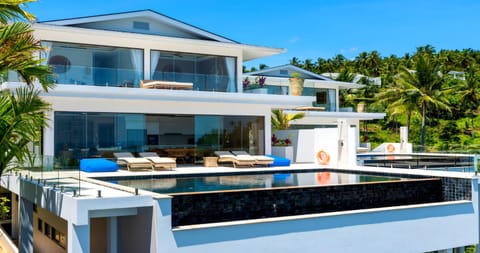 Property building, Patio, Day, Natural landscape, Garden, View (from property/room), Balcony/Terrace, Garden view, Pool view, Swimming pool, sunbed