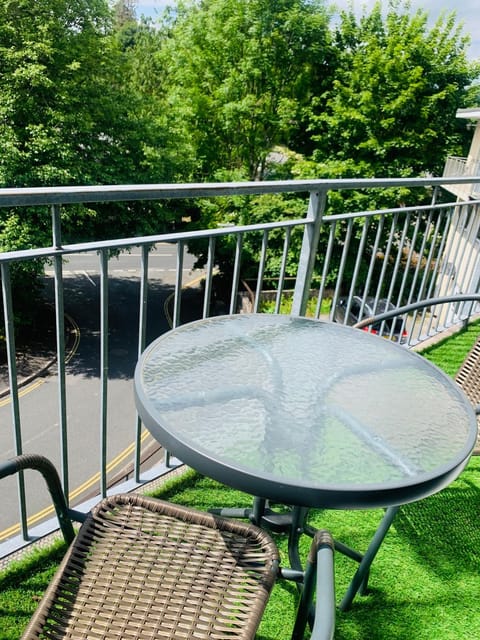 Property building, Balcony/Terrace