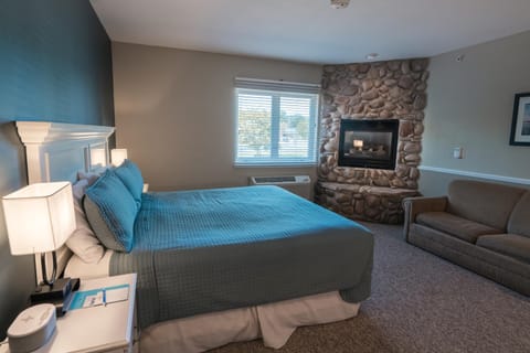 Bedroom, City view, Street view, Continental breakfast, Family, flat iron, furniture, heating, internet, locker, minibar, towels