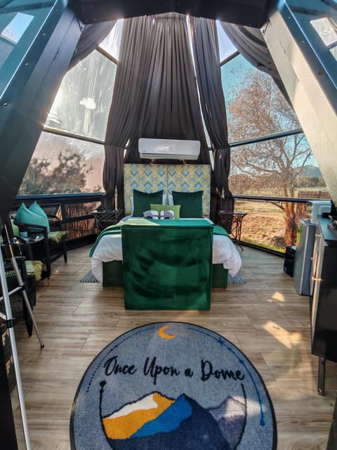 Riverside Glass Cabin Franschhoek Cabin in Franschhoek