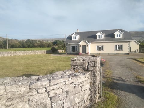 Abbeywest House Apartment in County Clare