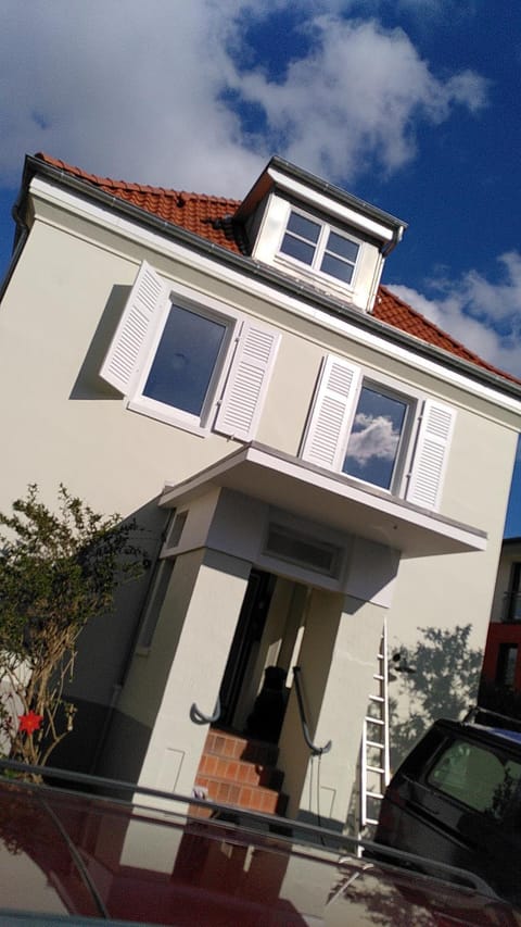 Property building, Day