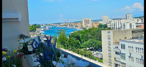 Beach Days-Panoramic city/sea view apartment Apartment in Zadar