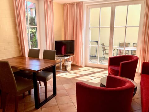 Villa Edda - Ferienwohnung 01 Apartment in Graal-Müritz