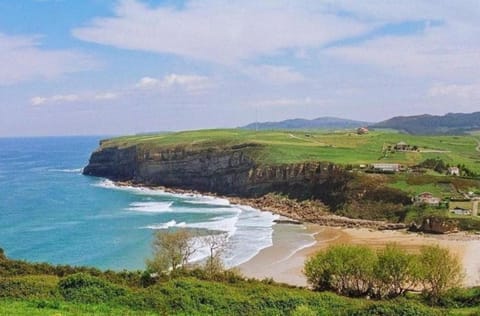 Nearby landmark, Spring, Day, Natural landscape, Beach, Mountain view, Sea view