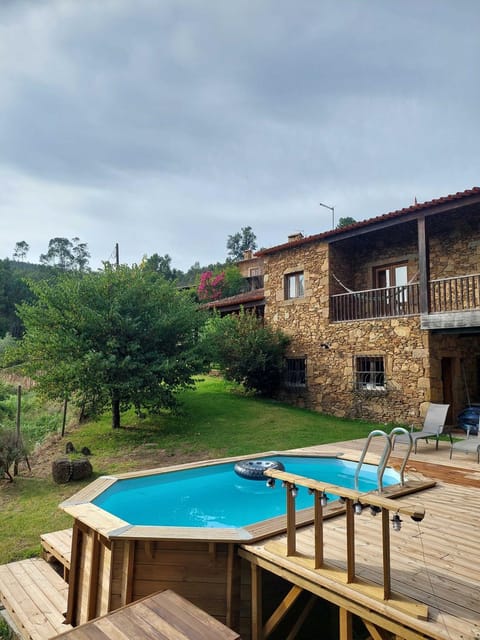 Pool view, Swimming pool, sunbed