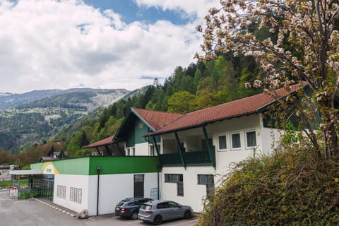 Haus Gletscherblick Apartment hotel in Carinthia, Austria