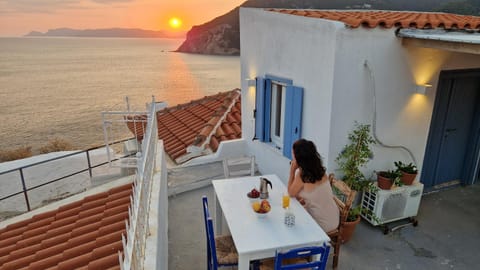 Property building, Balcony/Terrace, Sea view, Breakfast