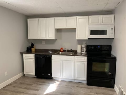 Entire Condo Minutes from Niagara Falls (USA) House in Niagara Falls