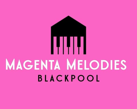 Magenta Melodies, 5 Bedroom House House in Blackpool