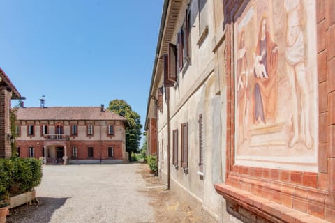 Mahthildis Agriturismo B&B Farm Stay in Lombardy