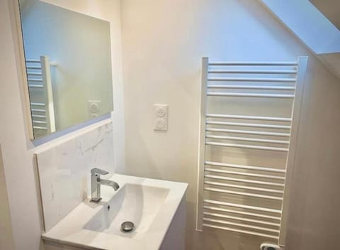 Appartement rénové proche Gare Apartment in Quimper