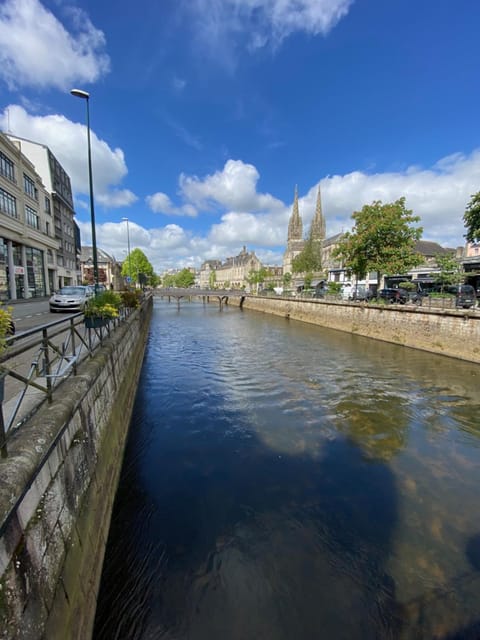 Appartement rénové proche Gare Apartment in Quimper