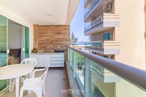 View (from property/room), Balcony/Terrace, Beach