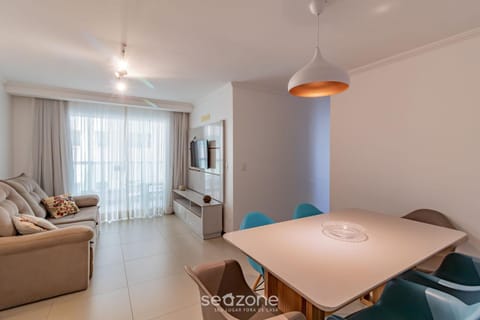 TV and multimedia, Living room, Dining area