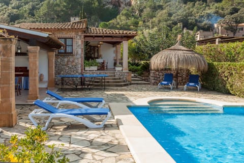 Day, Table tennis, Swimming pool