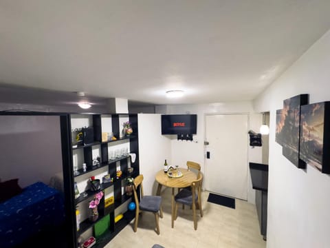 Communal lounge/ TV room, TV and multimedia, Evening entertainment