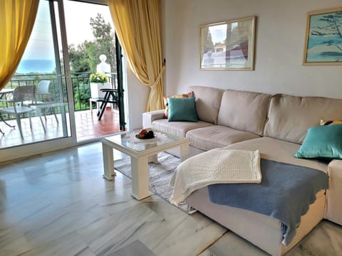 View (from property/room), Balcony/Terrace, Living room, Seating area