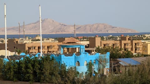 Nearby landmark, Beach, Beach, Mountain view