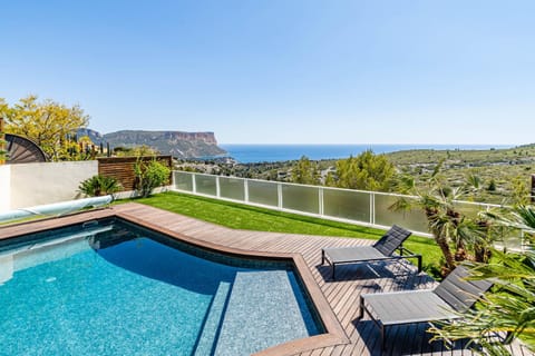 Nearby landmark, Natural landscape, Pool view, Sea view, Swimming pool
